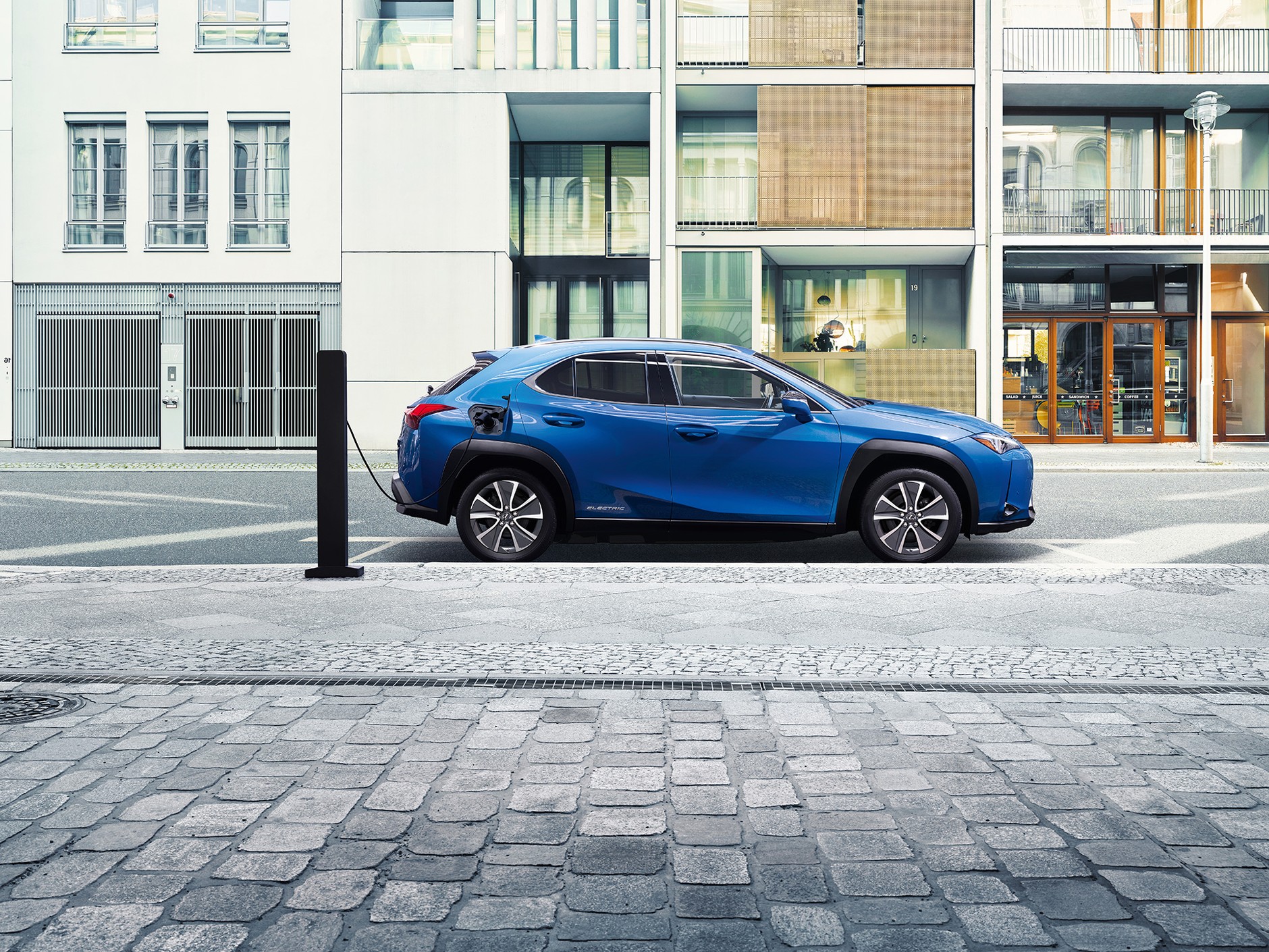 Lexus UX 300e - pierwszy seryjny elektryk Lexusa