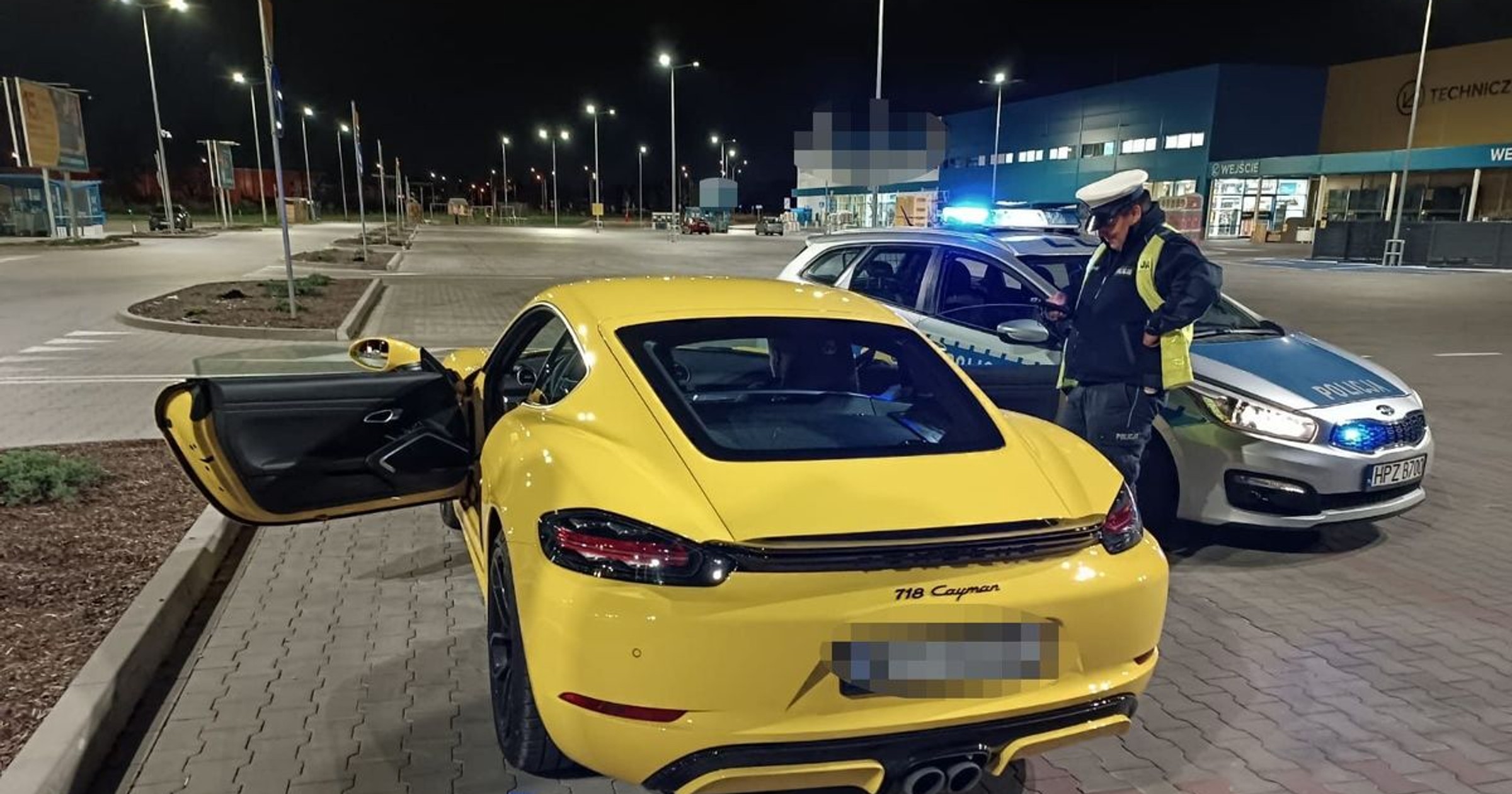 Policjanci z Piaseczna przerwali randkę w Porsche