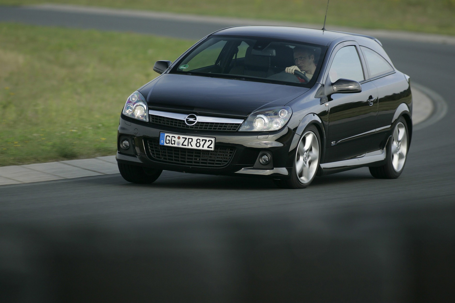 Opel Astra GTC - lata produkcji 2005-10