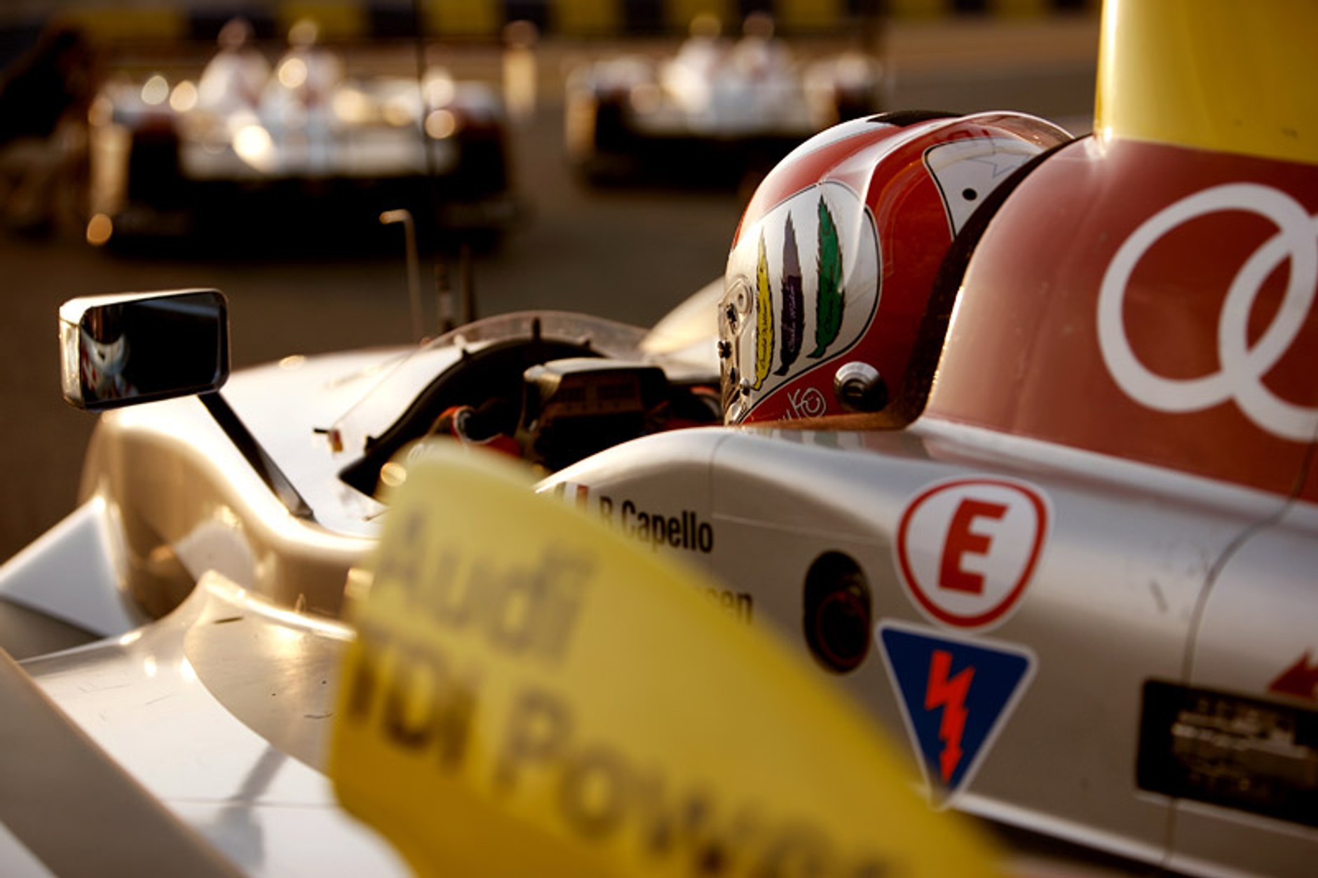 24 godziny Le Mans 2008: niespodziewana porażka Peugeota (fotogaleria)