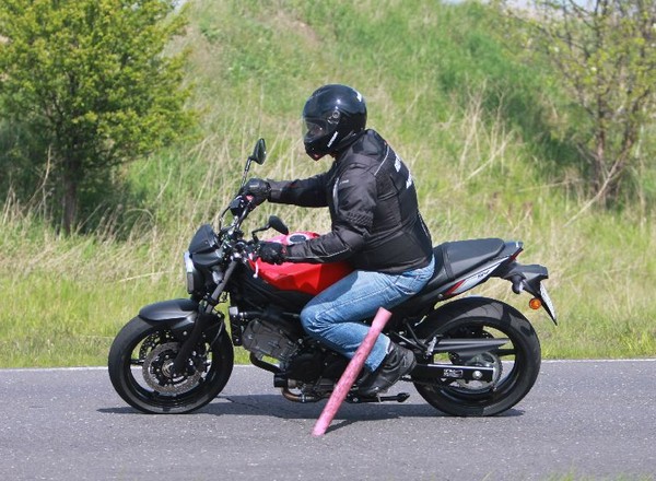 Suzuki SV650 - motocykl o dwóch twarzach