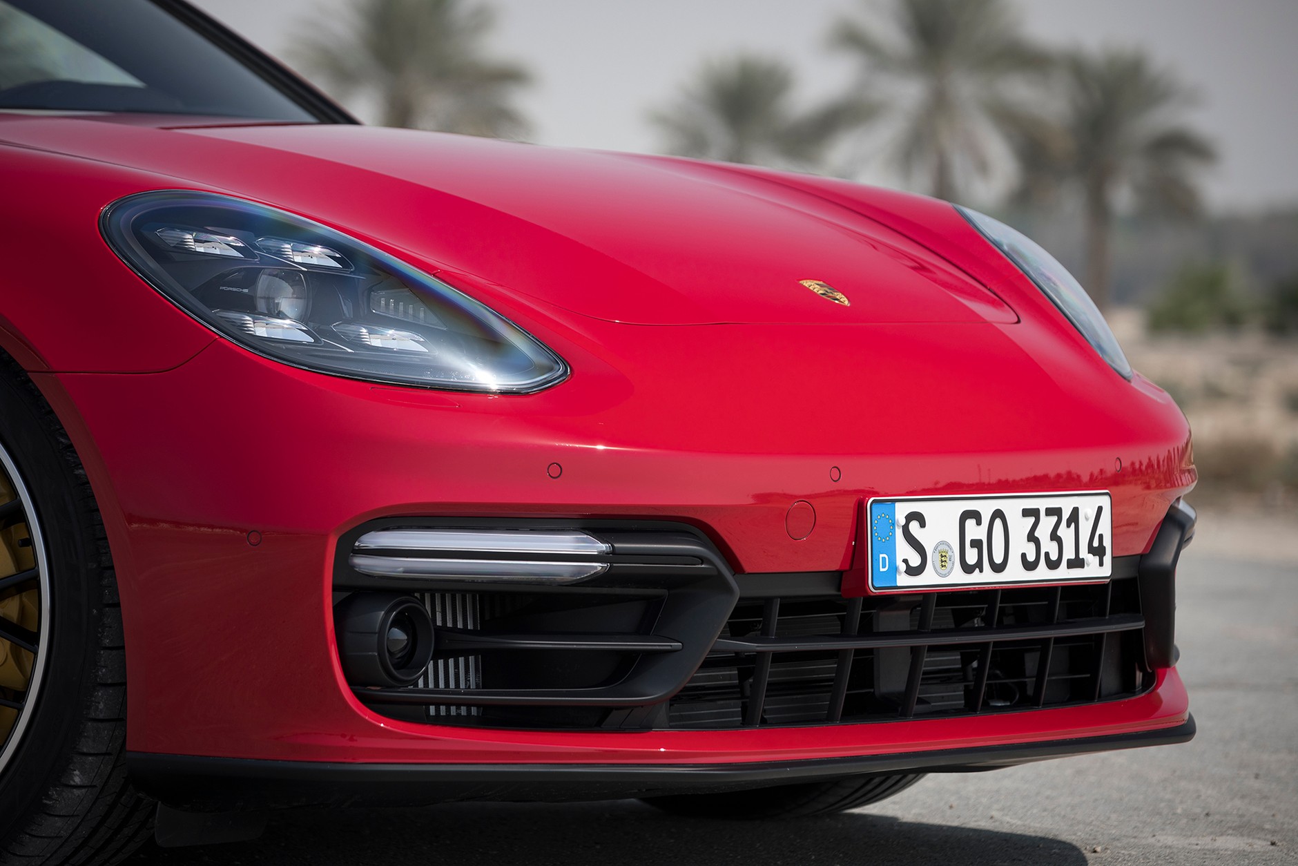 Porsche Panamera GTS - rodzinna rakieta