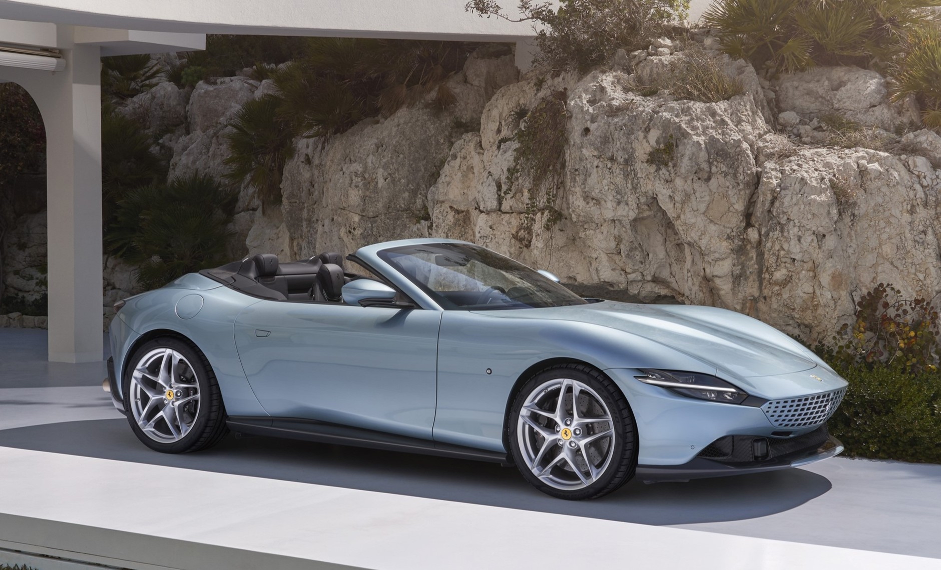 Ferrari Roma Spider (od 2023 r.)