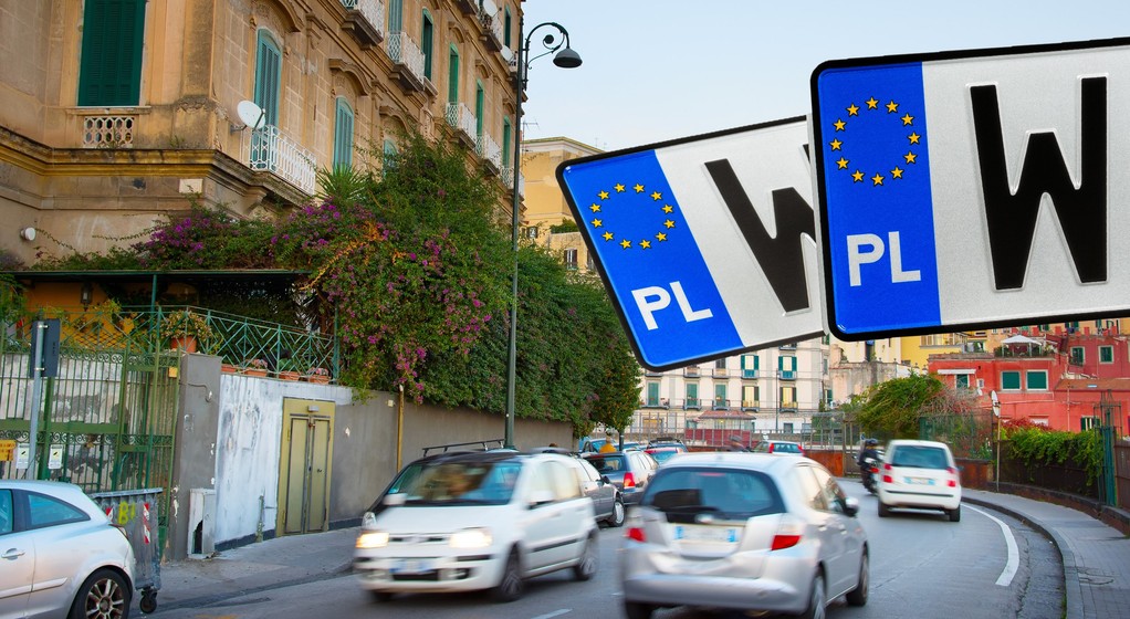 We Włoszech lawinowo przybywa pojazdów z polskimi tablicami. Dlaczego?