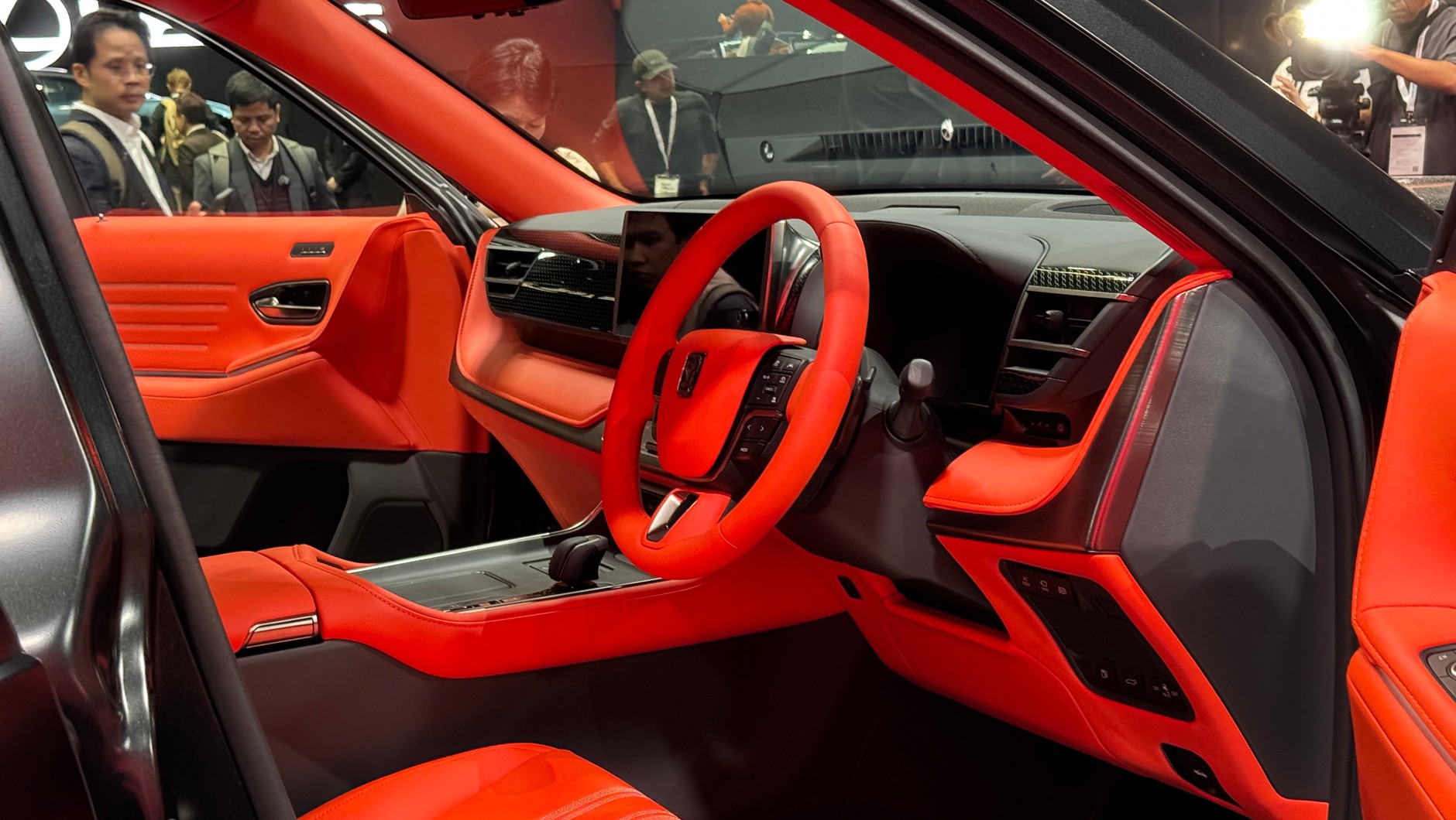 Century w wersji SUV