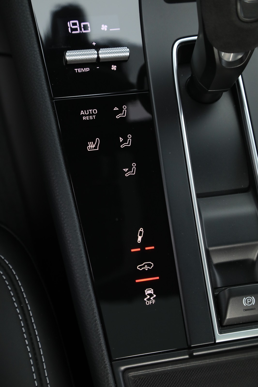 Porsche Macan T 2022 1. generacja 2. FL