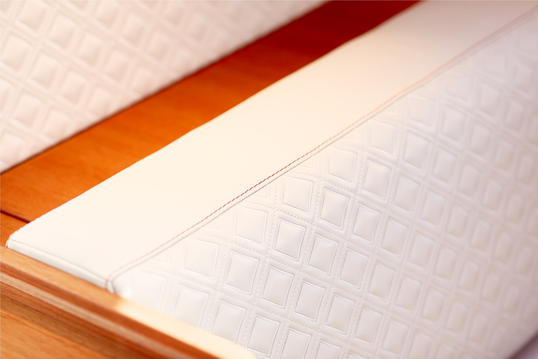 Bentley Continental GT i Contest Yachts