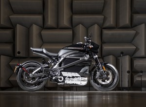 Elektryczny Harley-Davidson, czyli maszeruj albo…