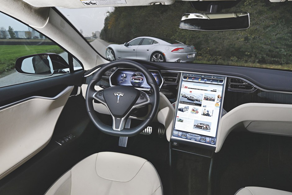 Fisker kontra Tesla: Ameryka pod napięciem
