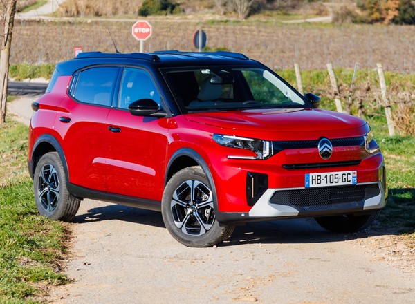Nowy Citroen C3 Aircross to jamnik z siedmioma miejscami. Ma wiele argumentów, by go polubić