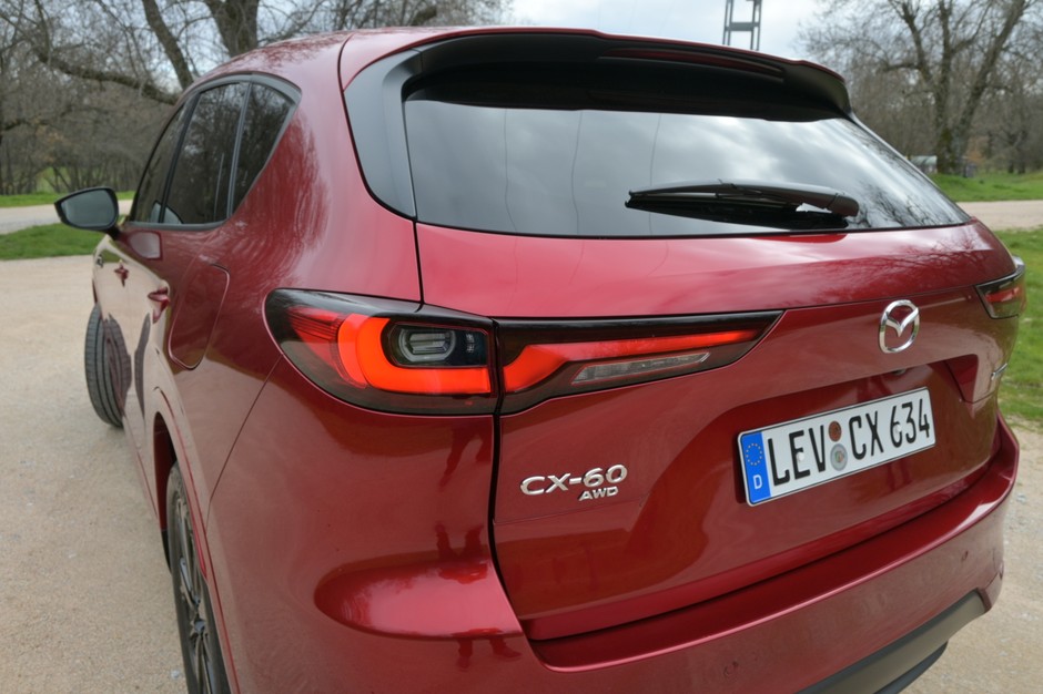 Mazda CX-60 2025