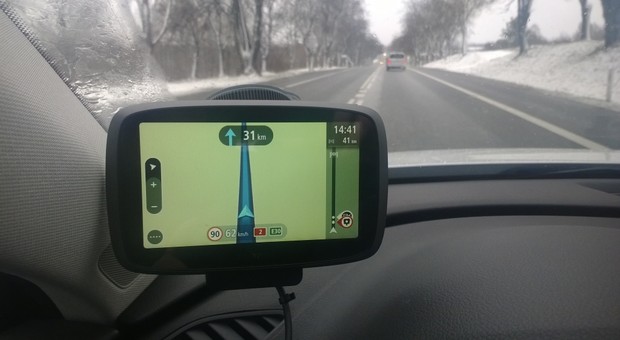 Paraliż ruchu na drogach: śnieg i orkan Ksawery