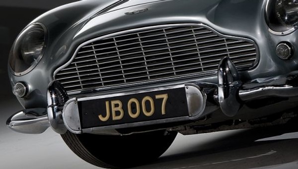 Najlepsze napisy na tablicach rejestracyjnych