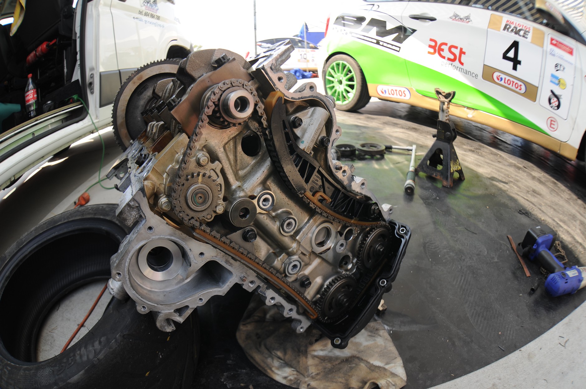 Bartłomiej Mirecki zwycięzcą Kia Lotos Race 2012