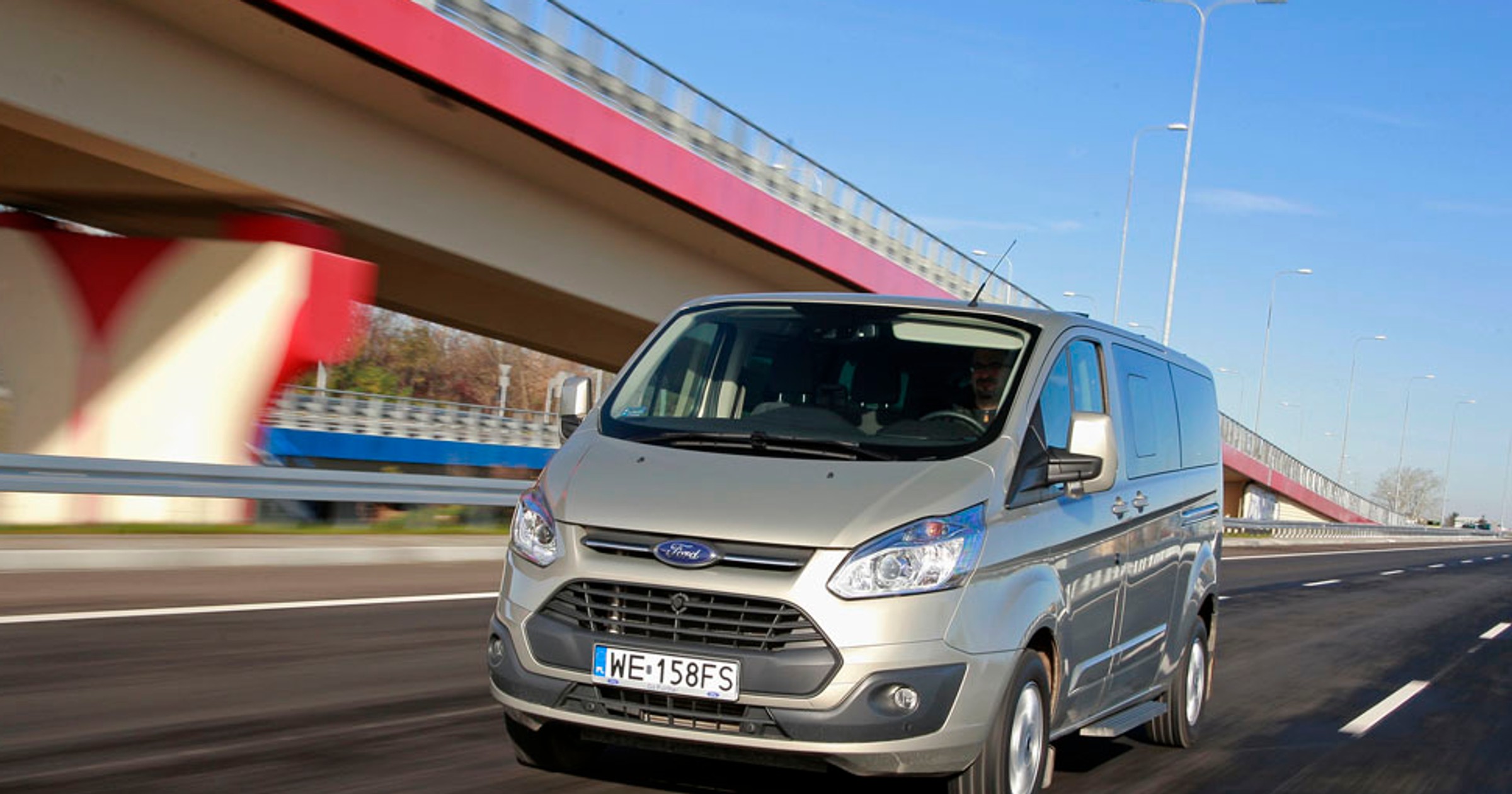 Test Forda Turneo Custom: osobówka formatu XXXL