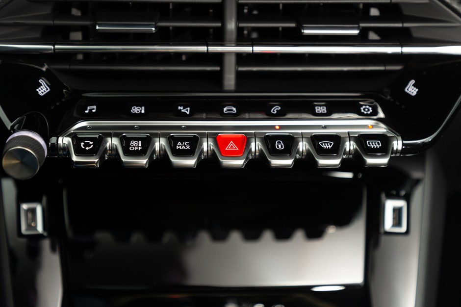 Nowy Peugeot 2008 – wersja spalinowa