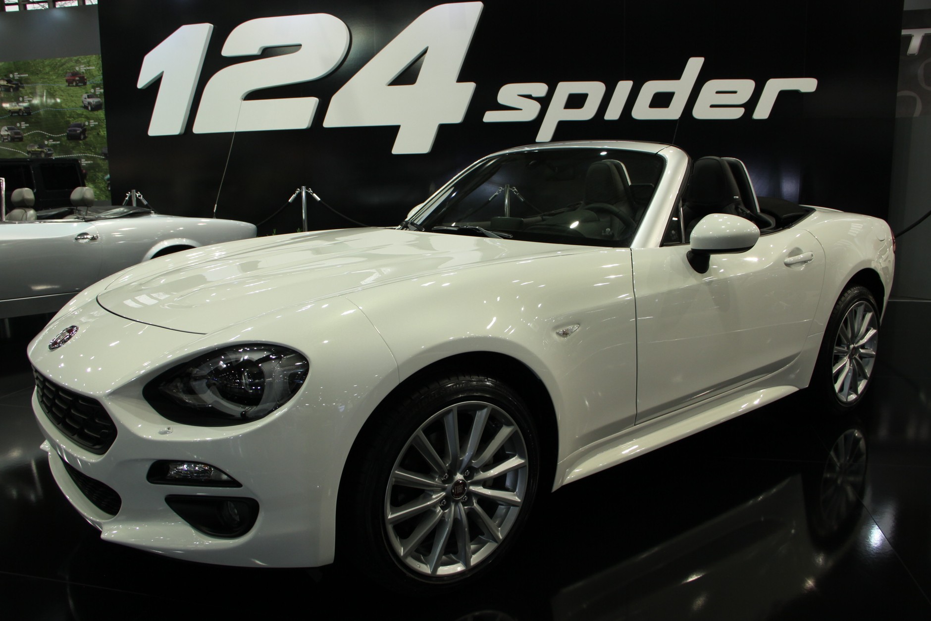 Fiat 124 Spider (Poznań 2016)