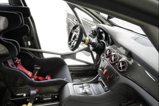 Nowe Mercedesy CLA – na tor i na ulicę