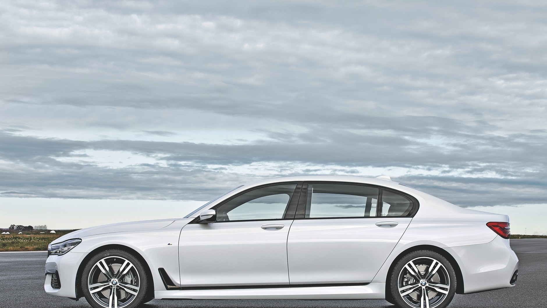 Nowa siódemka będzie od początku sprzedaży dostepna także w wersji M-Sport