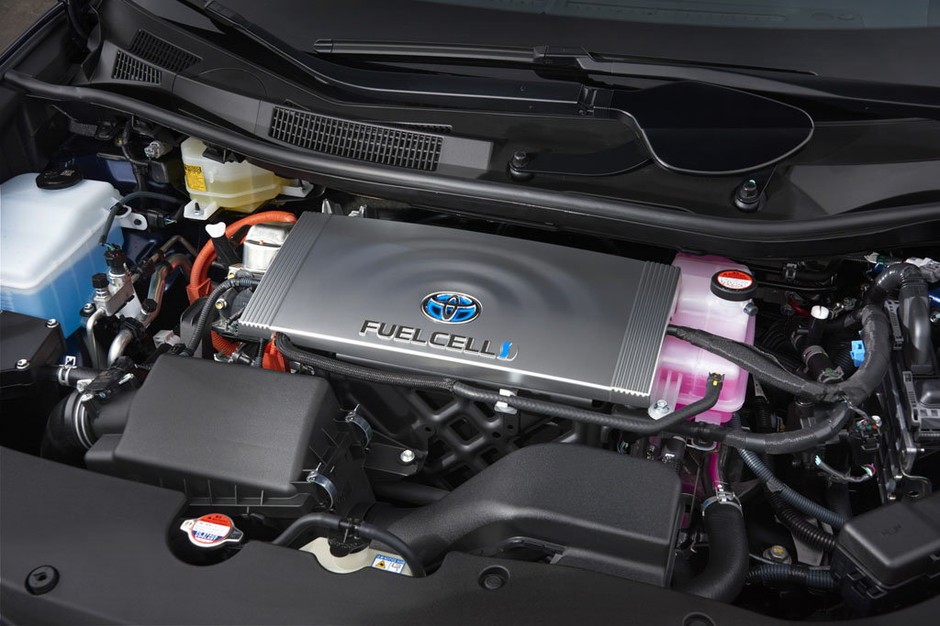 Toyota Mirai - zatankuj wodór i ruszaj w drogę.