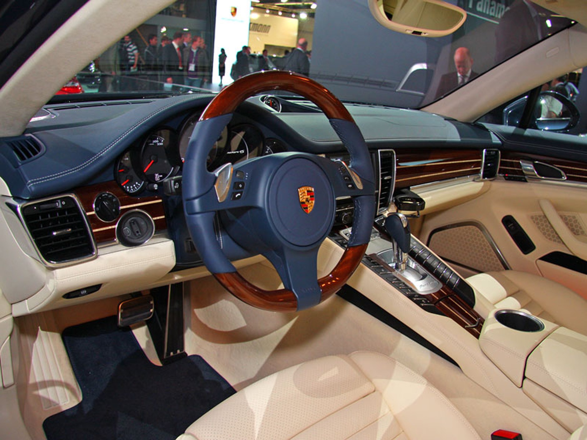 IAA Frankfurt 2009: sportowe premiery (fotogaleria II.)