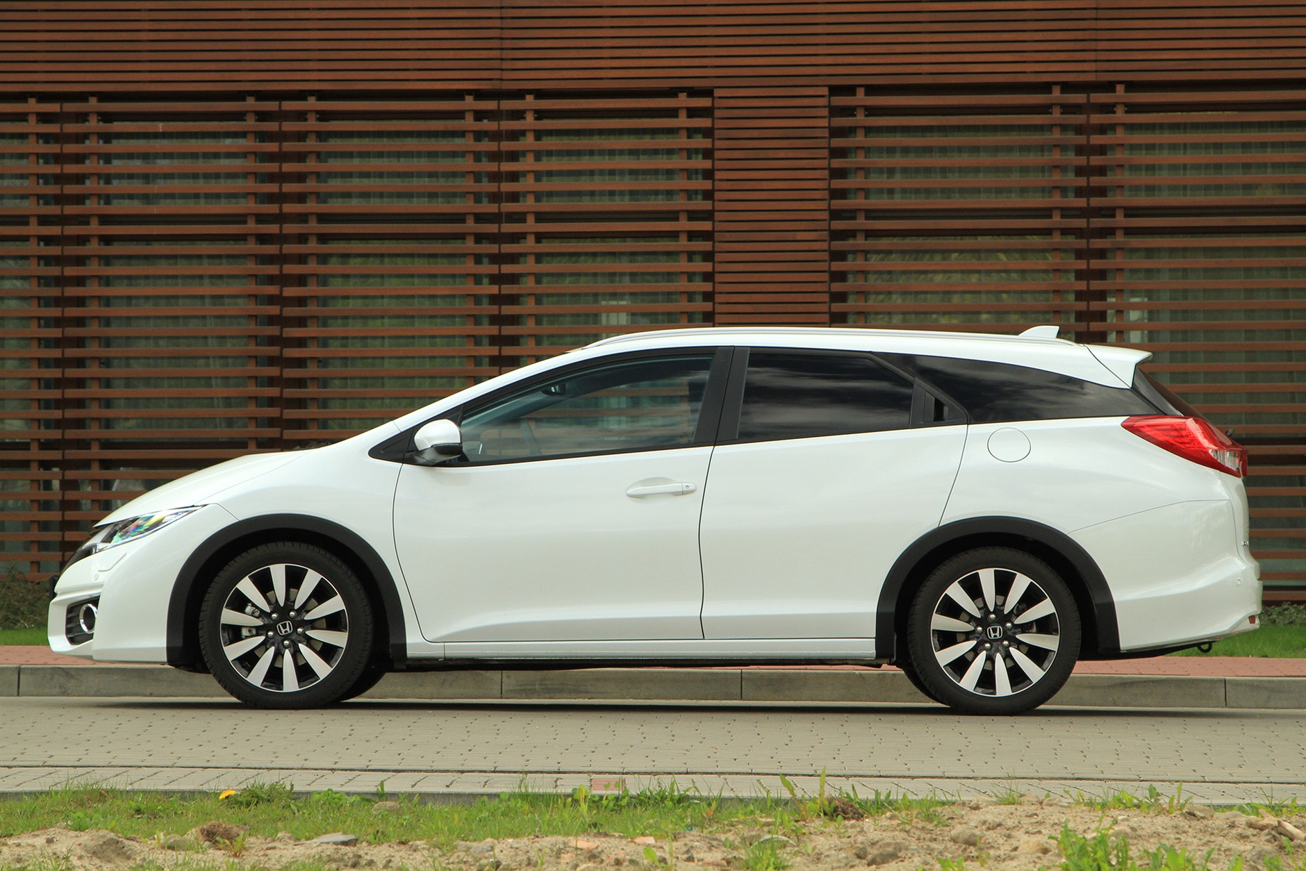 Honda Civic IX - nie jest tania, ale ma wiele mocnych punktów