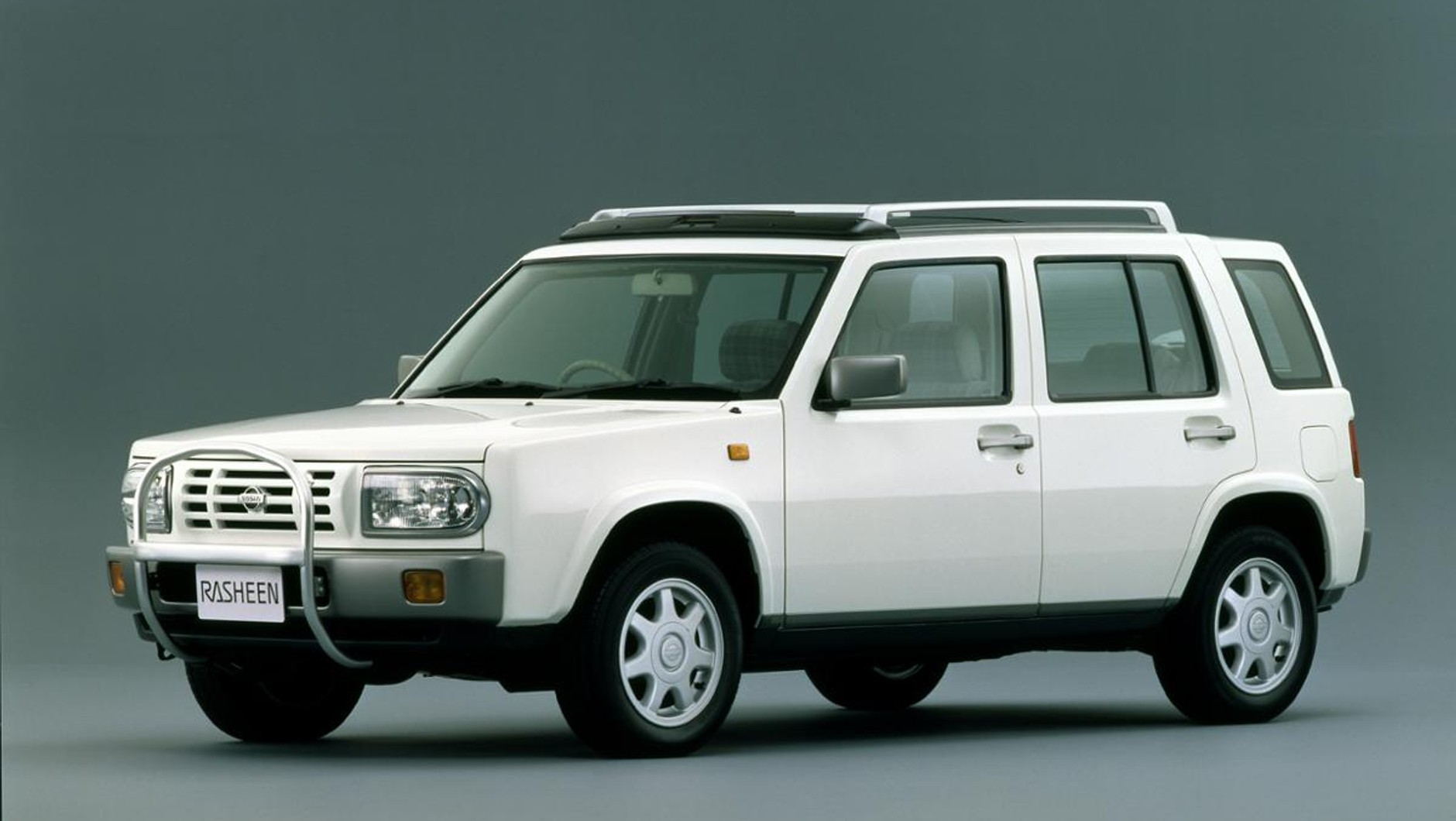 Nissan Rasheen