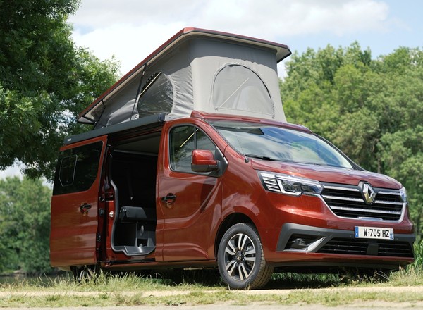 Renault Trafic SpaceNomad, czyli dostawczak w roli kampera