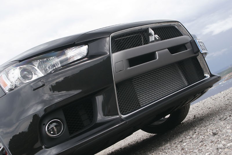 Mitsubishi: nowy Lancer Evolution MR TC - SST już w salonach w Polsce