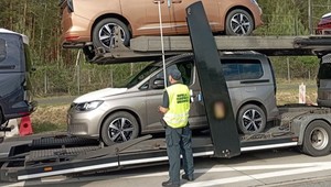 Kontrola ITD wstrzymała transport nowych Volkswagenów do Niemiec