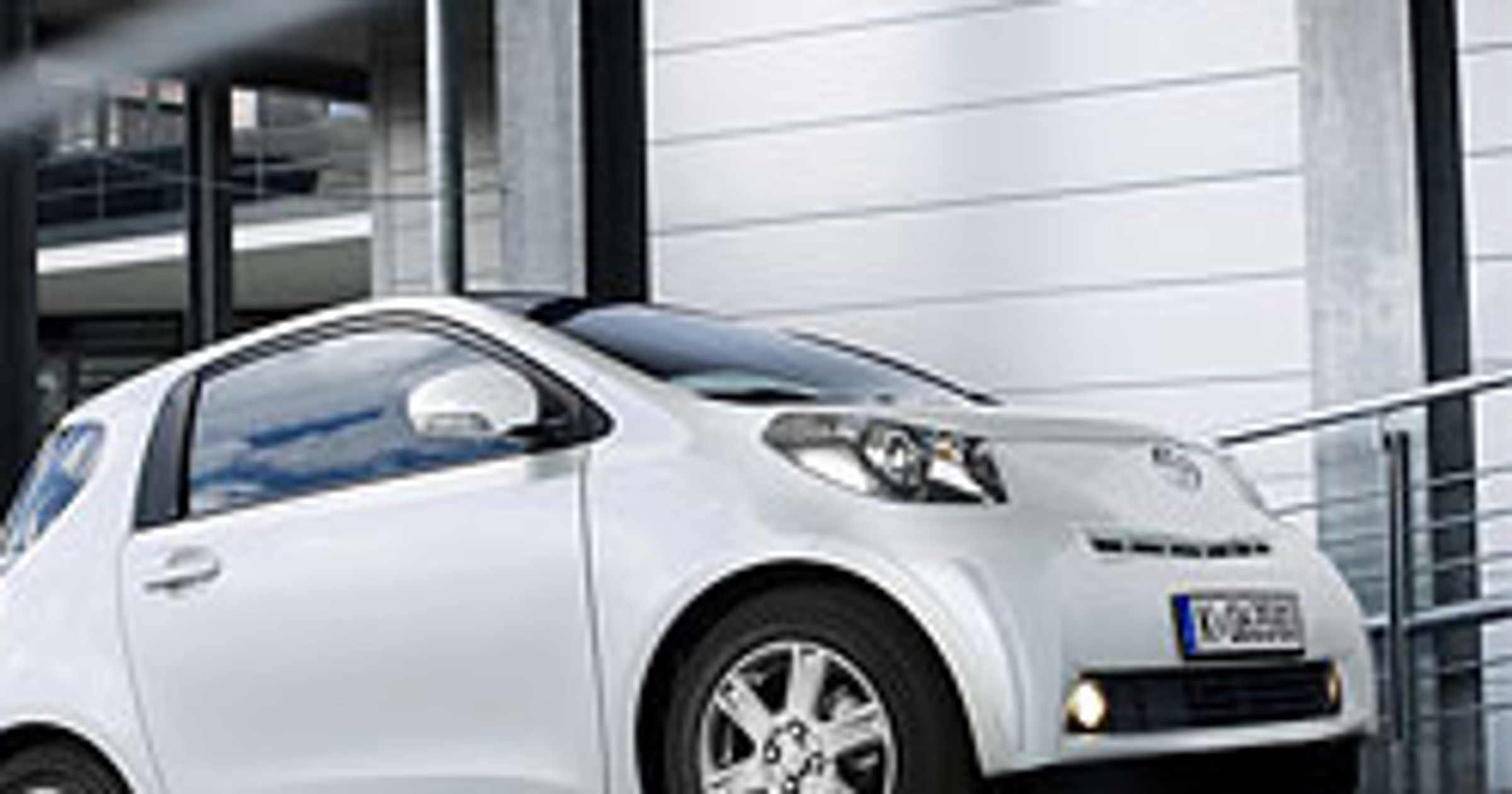 Genewa 2009: Toyota iQ z nowym silnikiem 1,33 Dual VVT-i