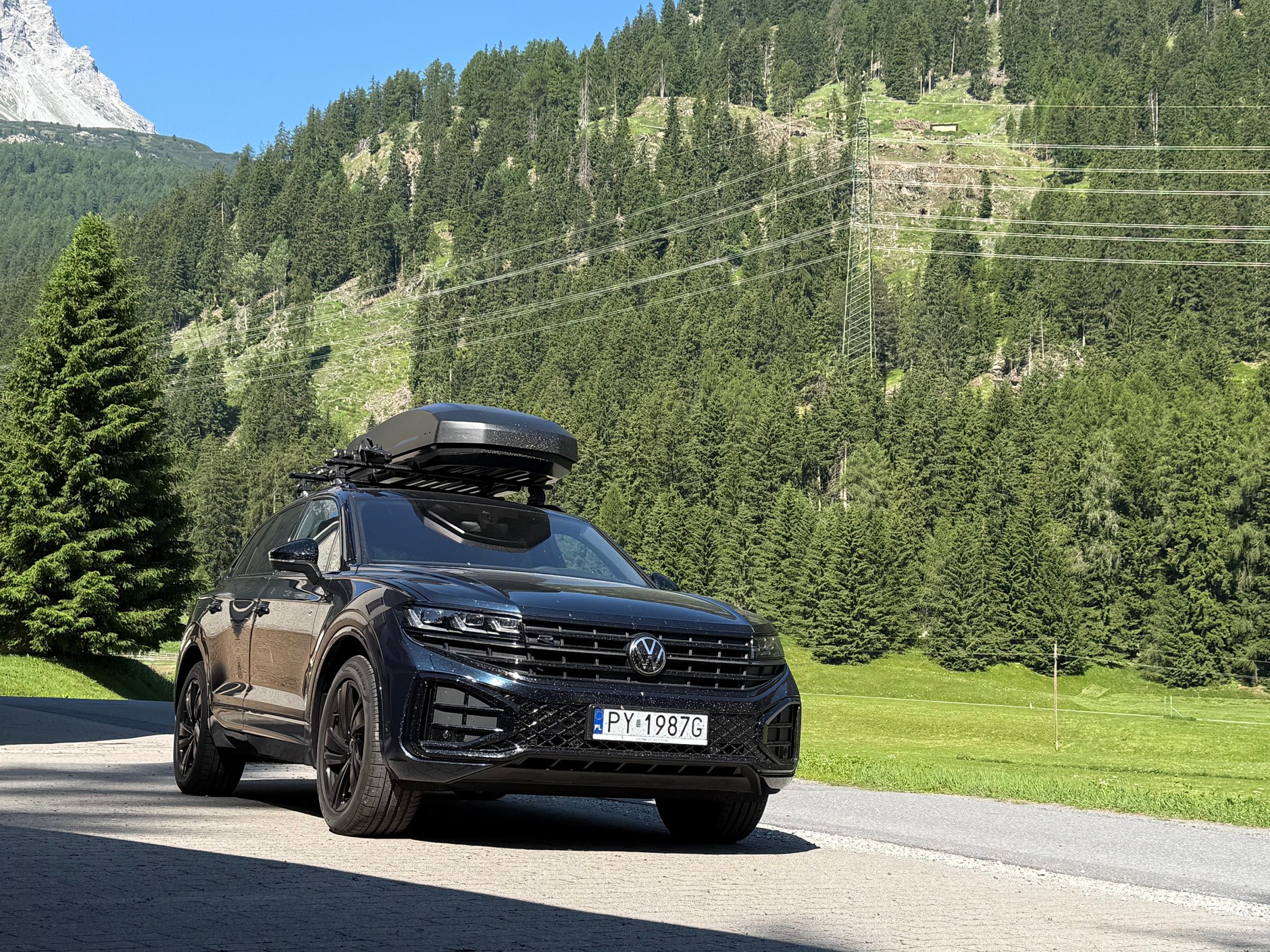 Box dachowy Thule Force 3