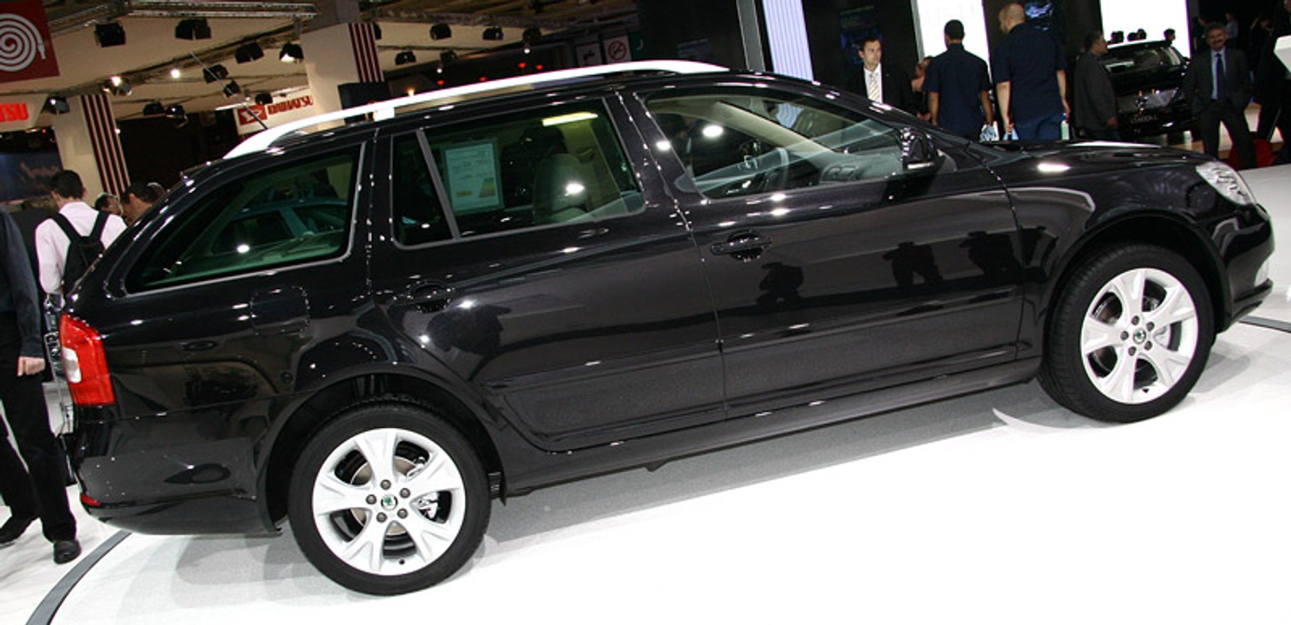 Terminy salonów samochodowych w 2009 roku