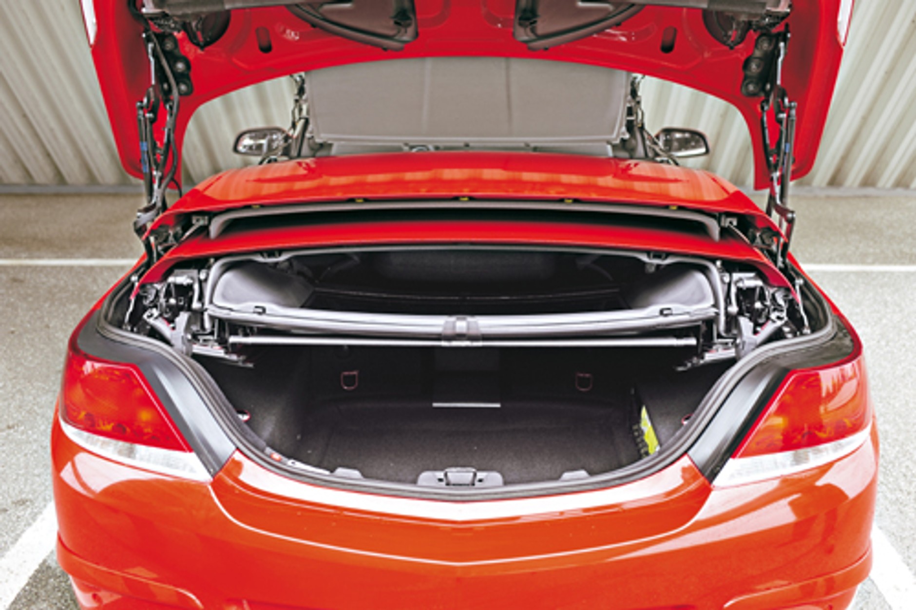 Peugeot 308CC kontra VW Eos, Ford Focus CC, Opel Astra Twin Top i Renault Megane CC - Lato może już nadejść