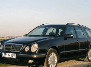Mercedes E (1995-2002): długodystansowy okularnik