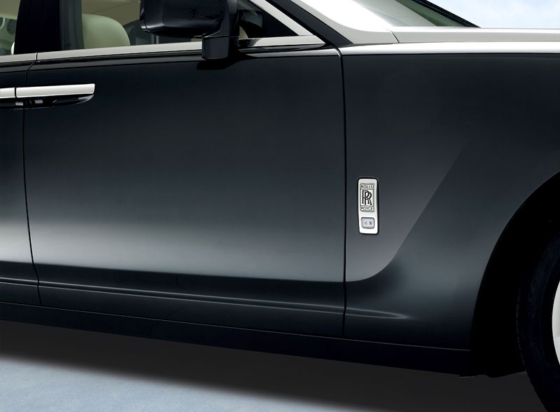 IAA Frankfurt 2009: Rolls-Royce Ghost - nowa rodzina w fotogalerii