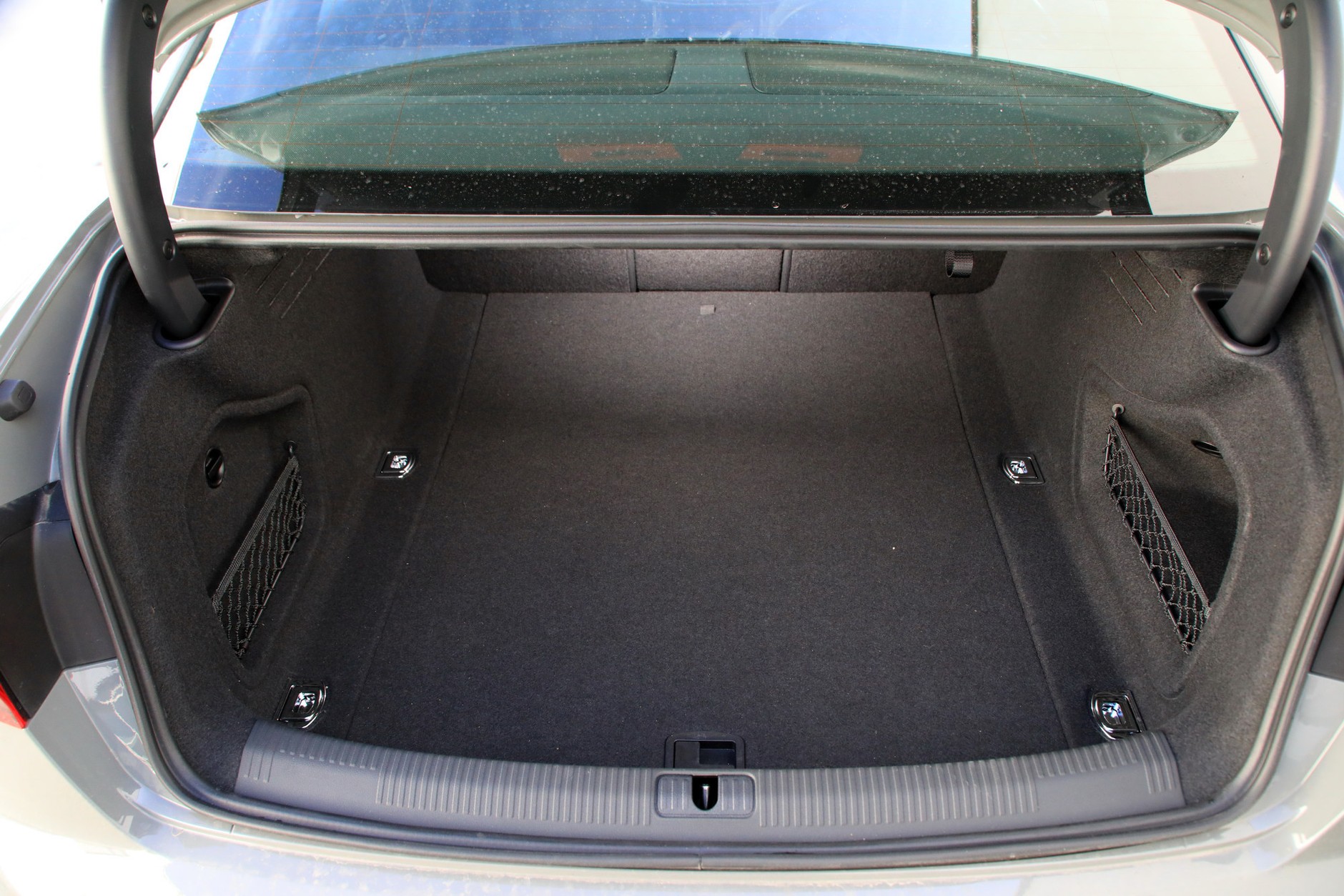 Audi A4 S line 40 TDI quattro