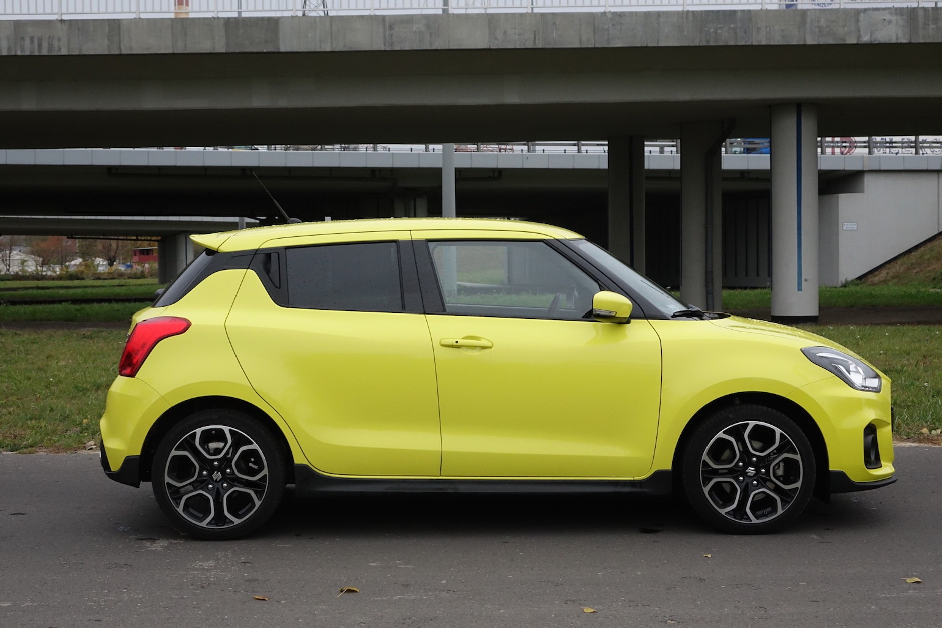 Suzuki Swift Sport bok