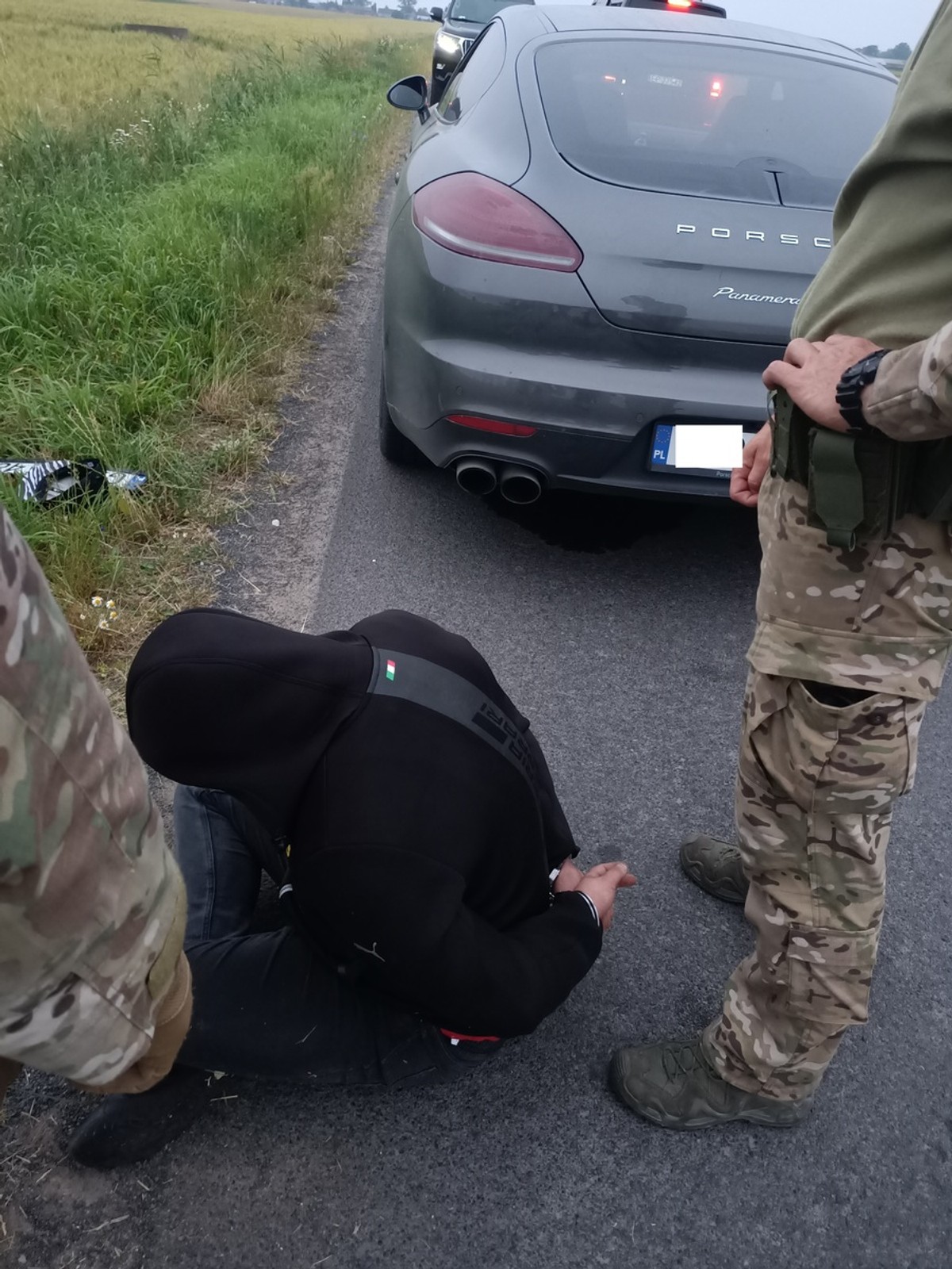 Kradli tylko luksusowe samochody. Działali na terenie kilku województw