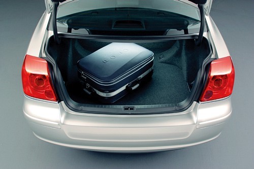 Avensis mierzy wysoko