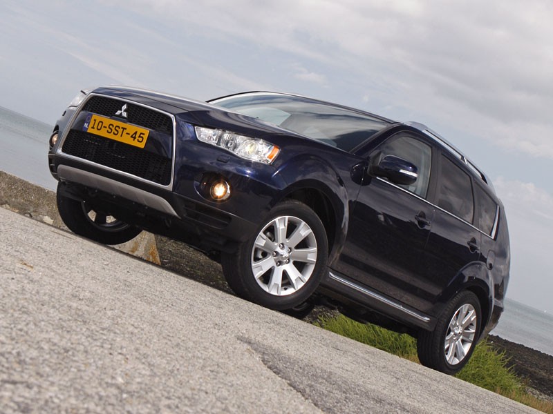 Mitsubishi Outlander GT dostane pohon S-AWC z Lanceru Evolution