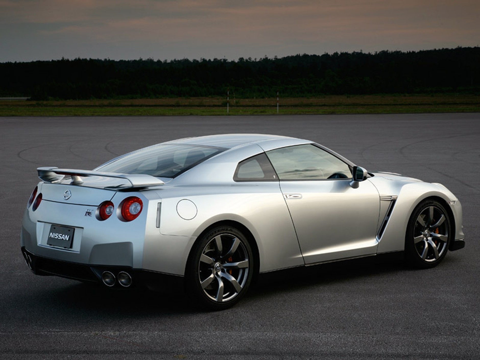 Tokio Motor Show 2007: Nissan GT-R – oficjalne informacje, zdjęcia i wideo