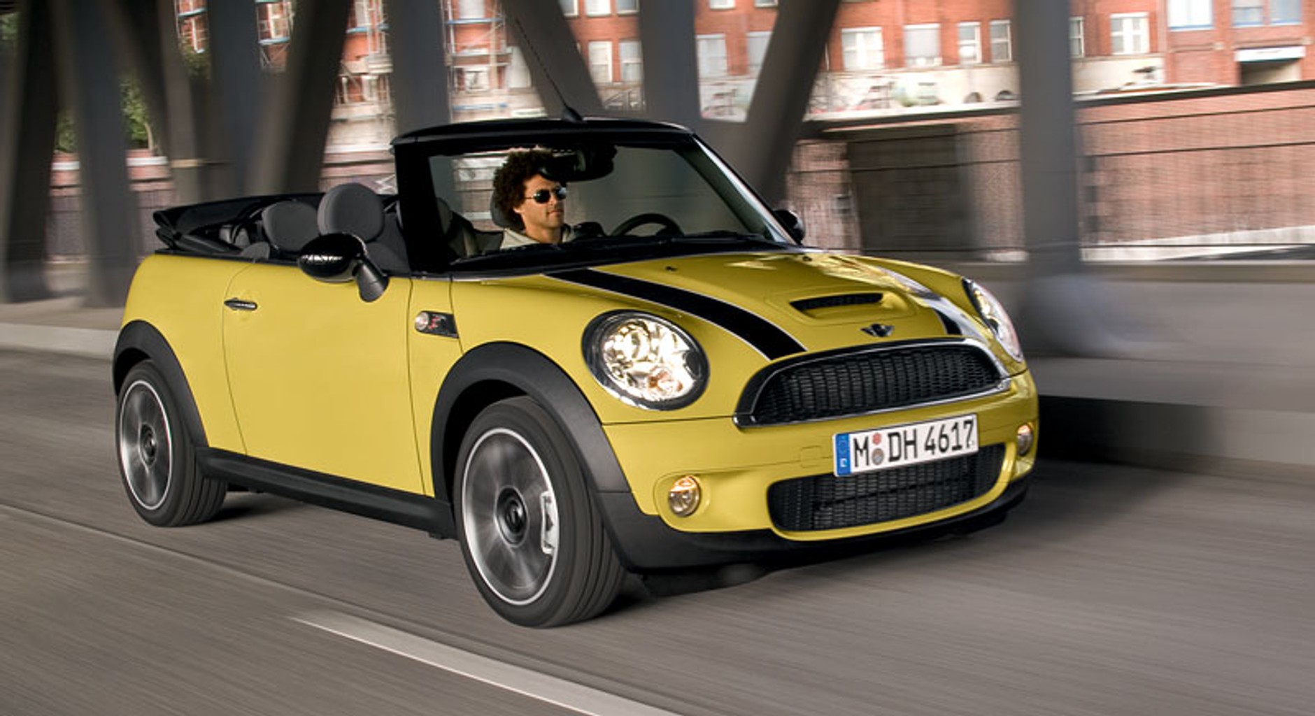 Detroit 2009: premiera światowa Mini Cabrio