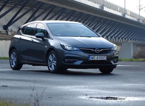 Opel Astra GS Line 1.2 130 KM - staruszek Opel...