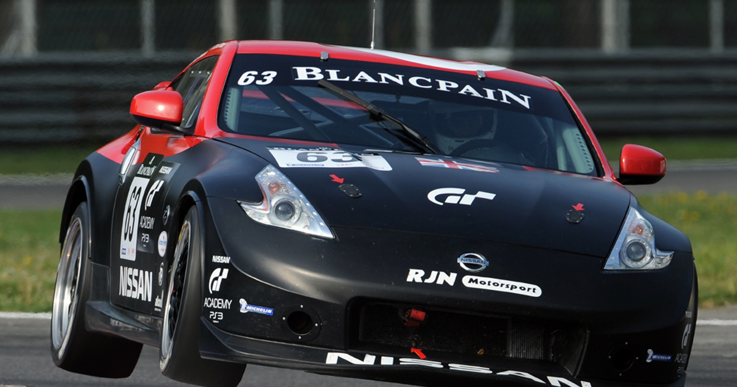 GT Academy: sprzed telewizora na tor wyścigowy
