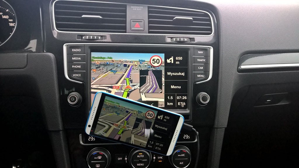 W ramach MirrorLink użyjeszróżnych aplikacji (nawigacji, odtwarza-cza muzyki) i zapłacisz za zakupy