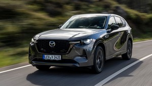 Co to jest: sześć cylindrów, 3,3 litra pojemności, tylny napęd? Odpowiedź - nowa Mazda CX-60. Ile trzeba zapłacić za japońskiego SUV-a? I czy warto?