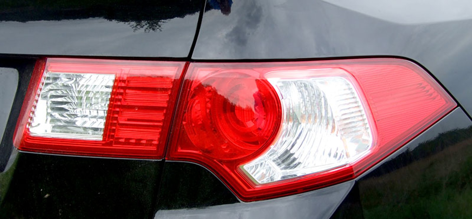 Honda: nowy Accord - dynamiczny i nowoczesny