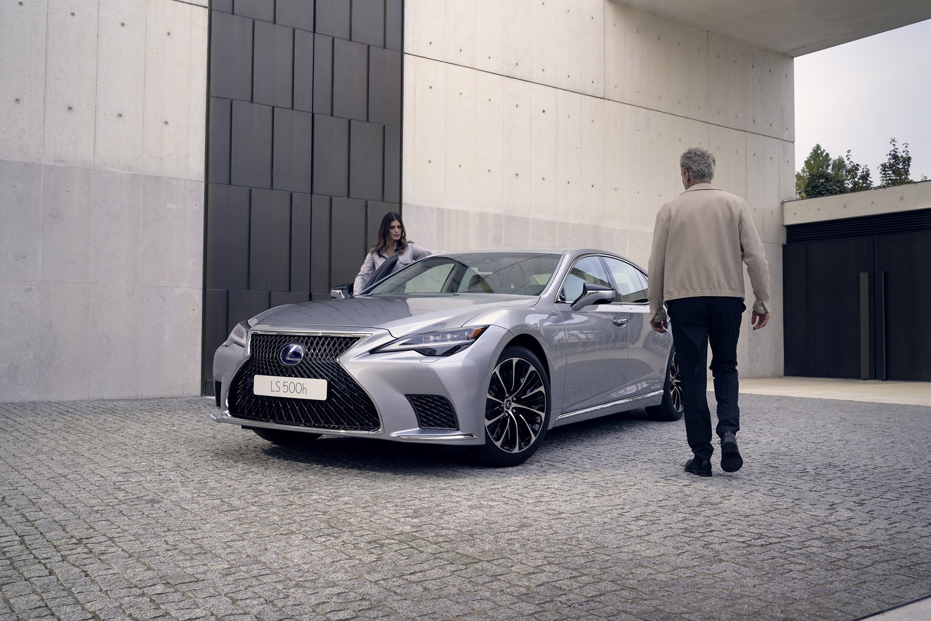 Lexus LS500h
