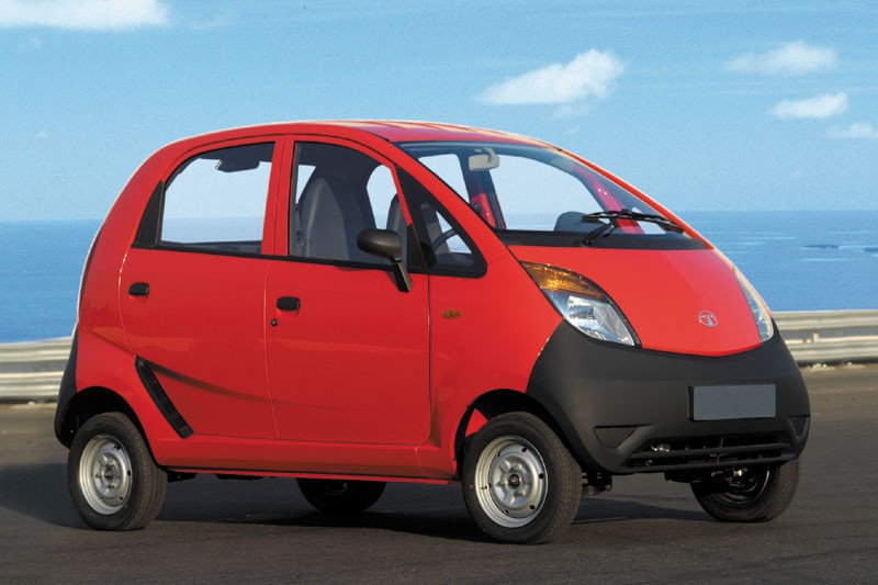 Tata Nano: przyjęto przedpłaty na kilkaset tysięcy egzemplarzy!